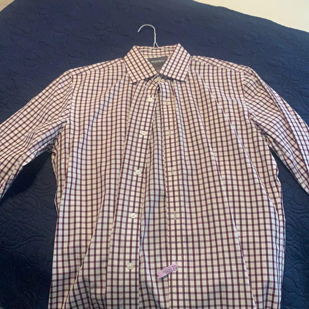 Classic slim fit dress shirt